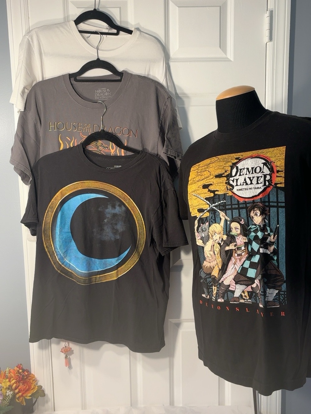 4 pc graphic t-shirt bundle large demon slayer marvel